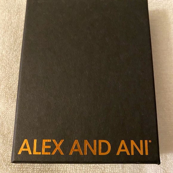 NWT/BOX Alex and Ani Star of Venus Charm Bangle - Picture 3 of 5